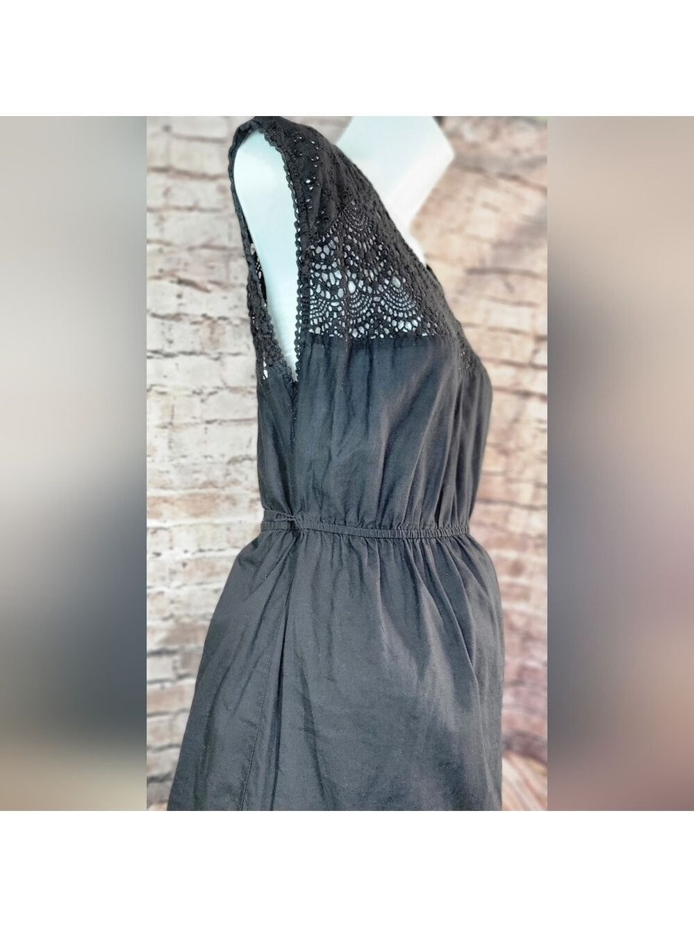 Motherhood Sleeveless Lace Crochet Tie Back Blouse Small - Picture 2 of 6
